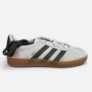 Adidas Gazelle Women’s Sneaker in Cloud White/Olive Strata
